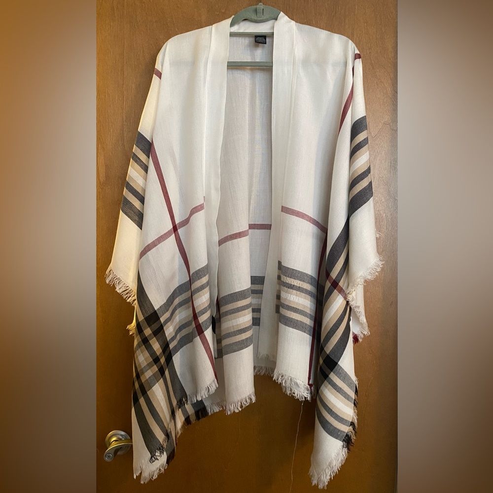 Plaid Shawl. Acrylic. Light weave wrap. One Size. Unbranded.